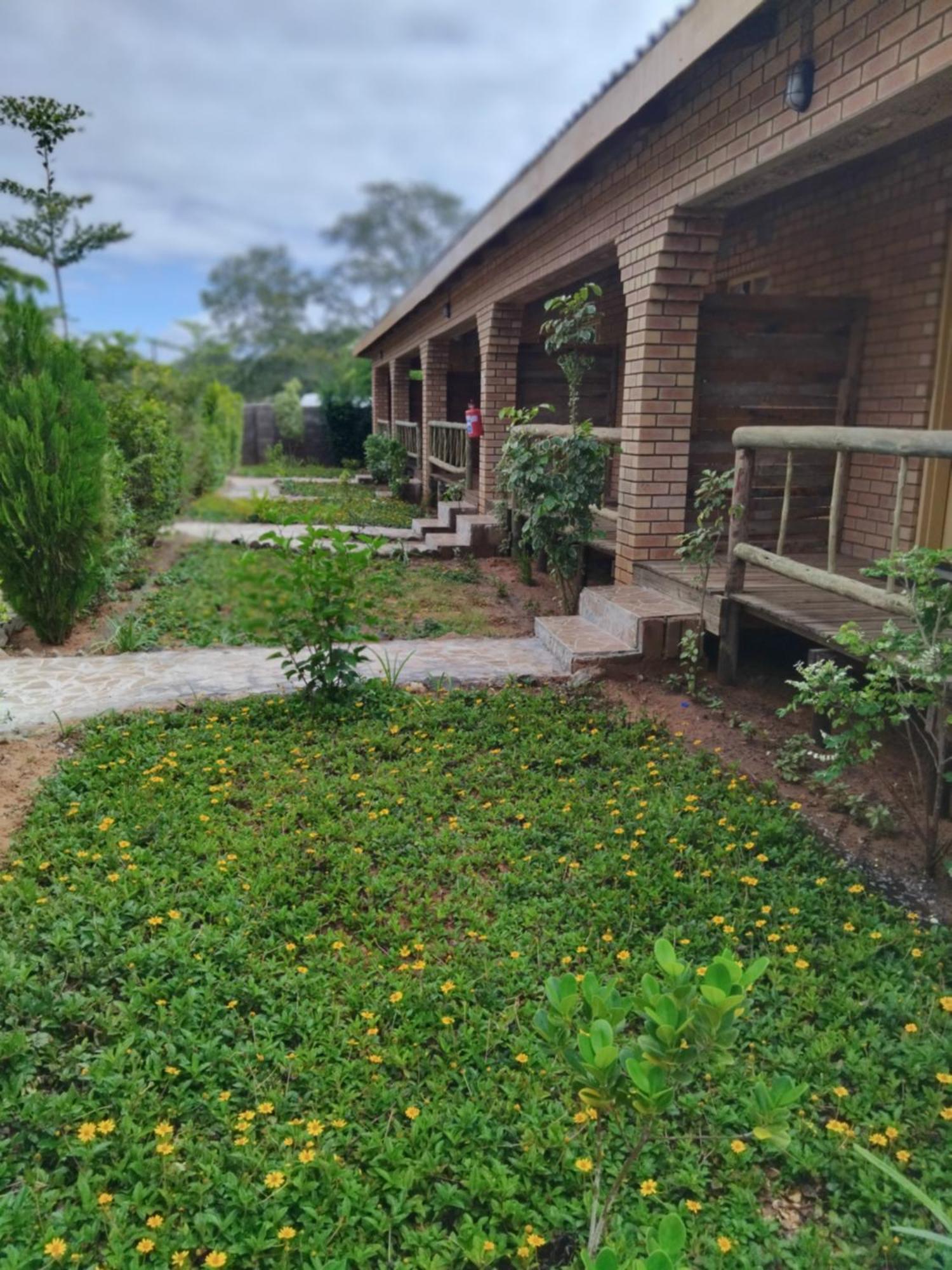 Sunshinevibe Guest House Kasane Exteriér fotografie